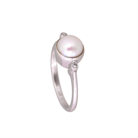 Pearl Radiance Diamond Ring