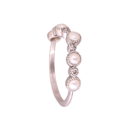 Classic Spark Pearl Ring