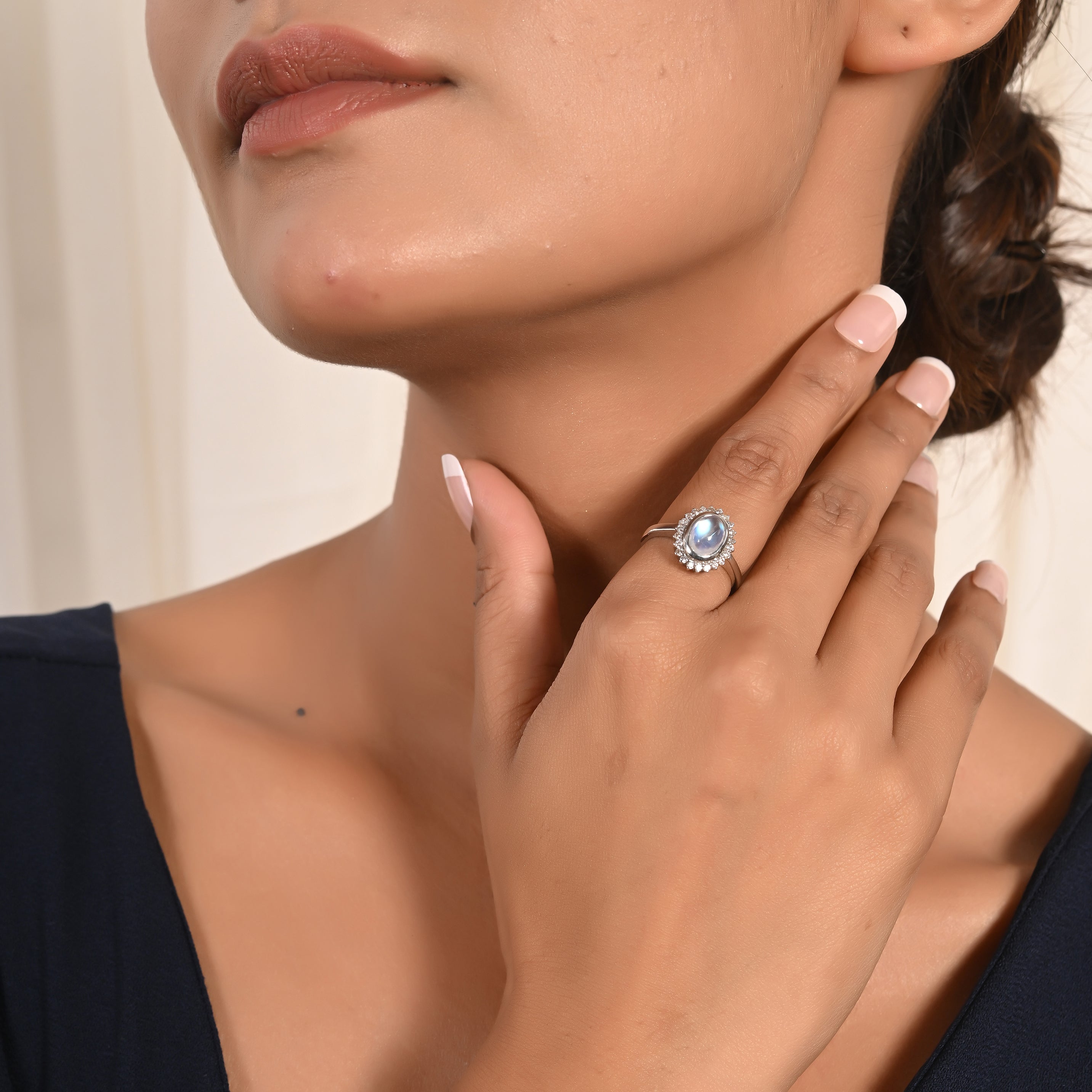 Moonstone cabochon Ring