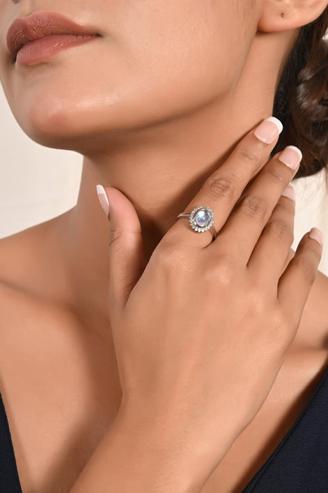 Moonstone cabochon Ring