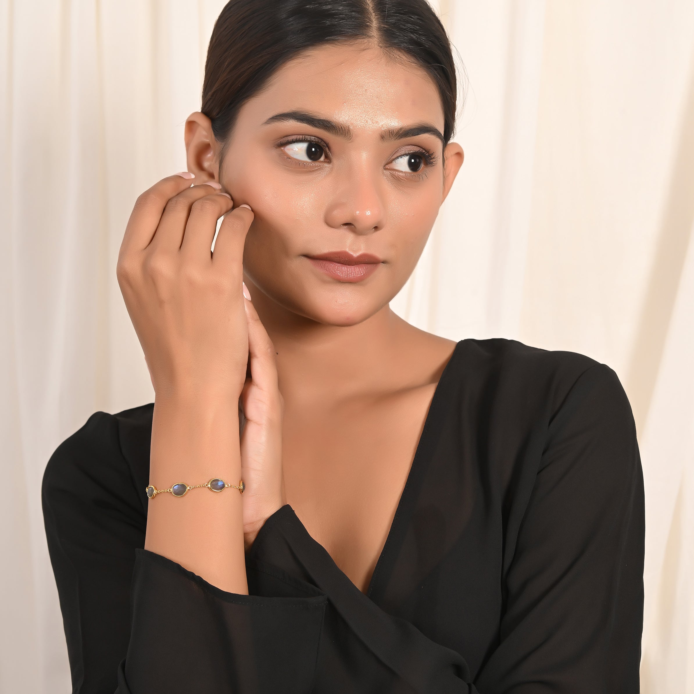 Labradorite finish bracelet