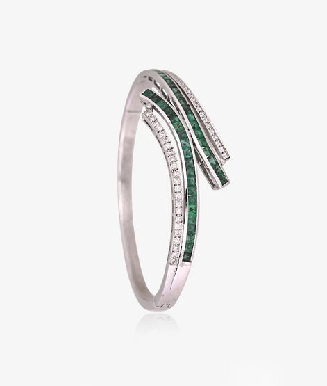 Vibrant Emerald and Diamond Bangle